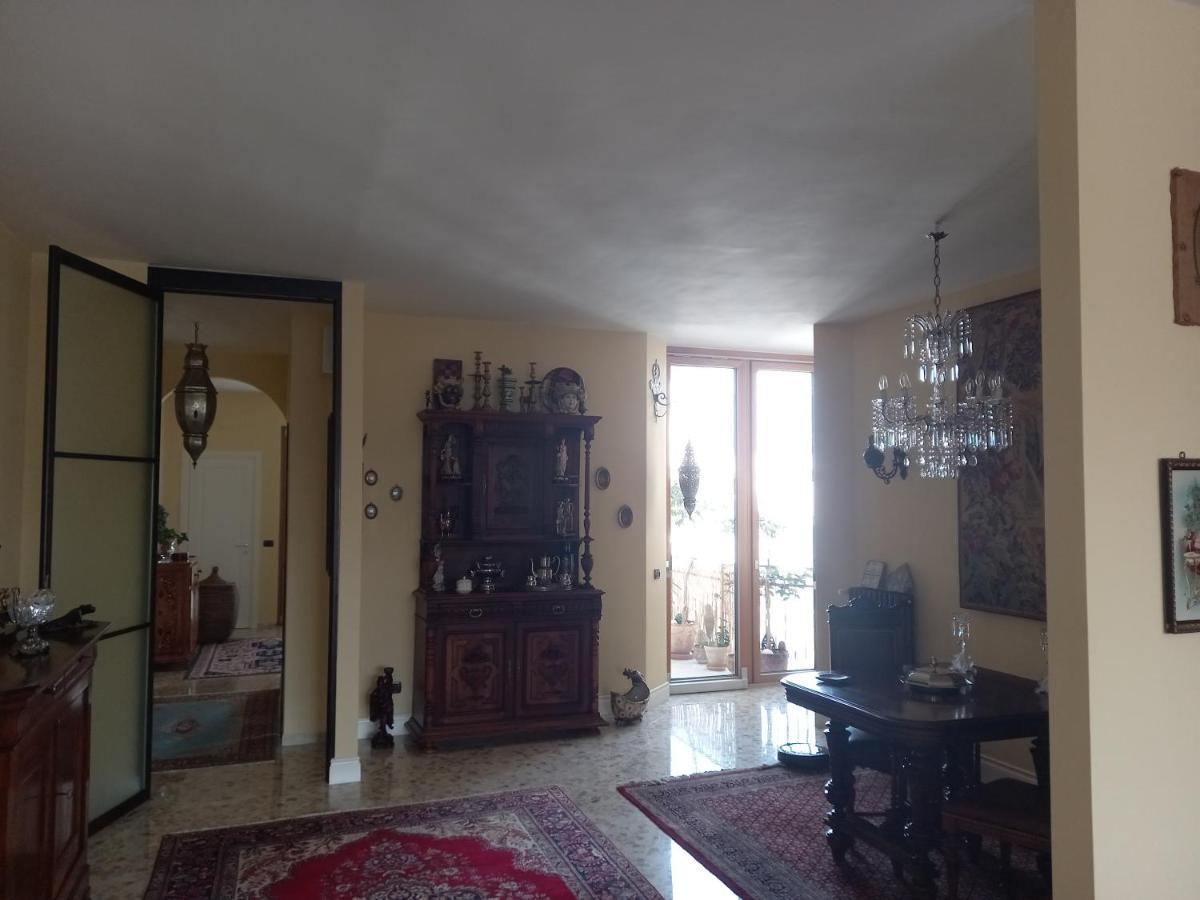 Confortevole Bari Buitenkant foto