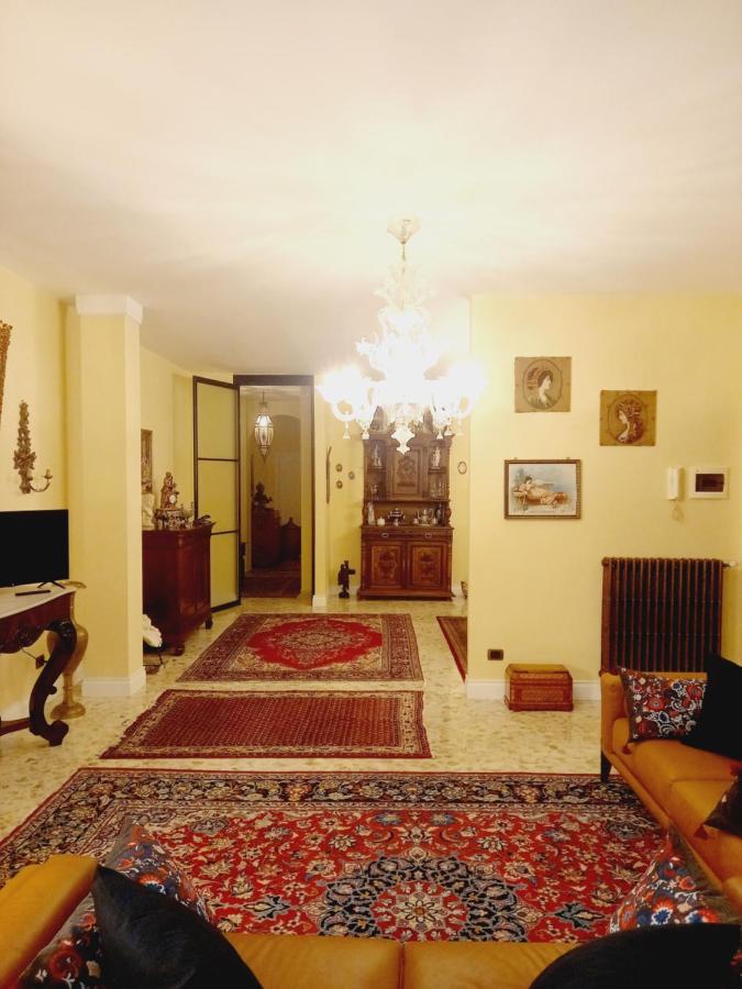 Confortevole Bari Buitenkant foto